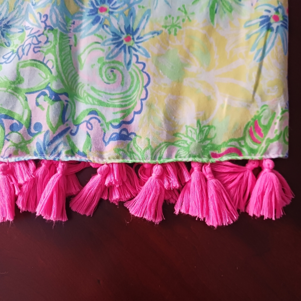 Lilly Pulitzer Resort Scarf Cheek to Cheek Multi patchwork pattern NWOT - Picture 5 of 5
